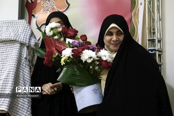 میزبانی اصحاب رسانه از یادگاران بمباران ۲۷ دی دانشگاه تبریز همزمان با سالروز تشکیل بسیج رسانه