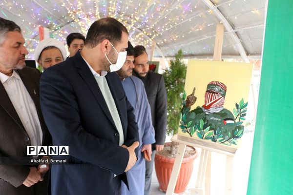 بازدید وزیرآموزش و پرورش از نمایشگاه دانش‌آموزی «آخراشه» در قم