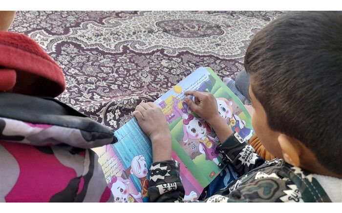 طنین زنگ کتابخوانی در آموزشگاه مبعث شهرستان میبد/فیلم