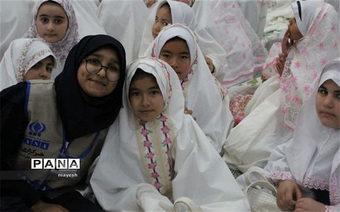 روایت دانش‌آموزخبرنگار پانا از مراسم جشن تکلیف دختران شهر جوادآباد/ فیلم