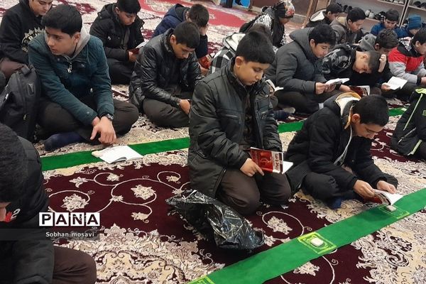 مراسم  پرفیض زیارت عاشورا در دبیرستان علامه طباطبایی ناحیه دو شهر ری