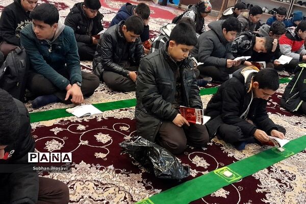مراسم  پرفیض زیارت عاشورا در دبیرستان علامه طباطبایی ناحیه دو شهر ری