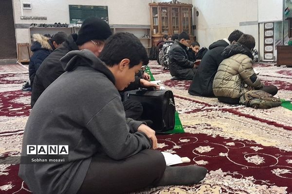 مراسم  پرفیض زیارت عاشورا در دبیرستان علامه طباطبایی ناحیه دو شهر ری