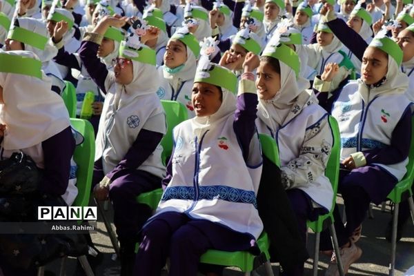 افتتاحیه توزیع شیر رایگان در مدارس پاکدشت