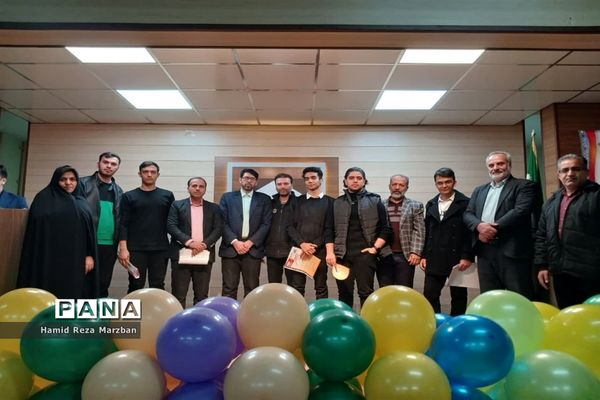 مراسم تقدیر از منتخبان برتر چهل و یکمین جشنواره فرهنگی‌، هنری امید فردا در اسلامشهر