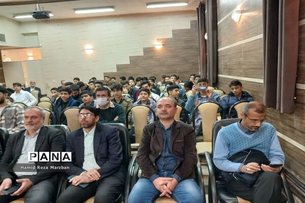 مراسم تقدیر از منتخبان برتر چهل و یکمین جشنواره فرهنگی‌، هنری امید فردا در اسلامشهر