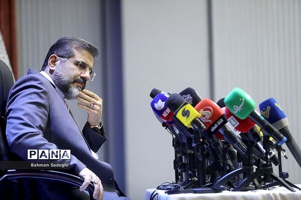 نشست خبری وزیر فرهنگ و ارشاد اسلامی