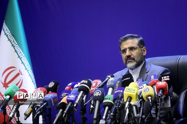 نشست خبری وزیر فرهنگ و ارشاد اسلامی
