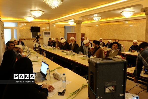 نشست هم‌اندیشی ستاد همکاری حوزه‌های علمیه و آموزش و پرورش در قم-1