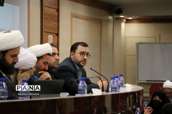 نشست هم‌اندیشی ستاد همکاری حوزه‌های علمیه و آموزش و پرورش در قم-2