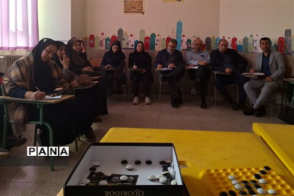 کارگاه آموزشی توجیهی رابطین المپیاد رویش در ناحیه یک شیراز