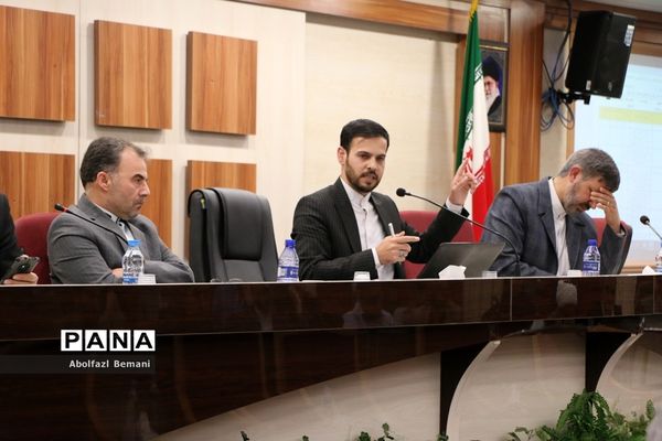 نشست تخصصی معاونان پرورشی و فرهنگی آموزش و پرورش سراسر کشور در قم