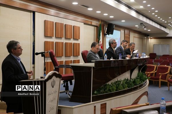 نشست تخصصی معاونان پرورشی و فرهنگی آموزش و پرورش سراسر کشور در قم