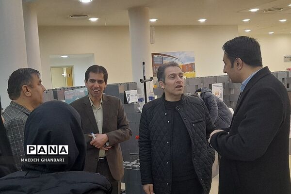 افتتاحیه نمایشگاه دستاوردهای پژوهشی دانش‌آموزی مدارس غیردولتی و هیئت امنایی در پارک فناوری پردیس