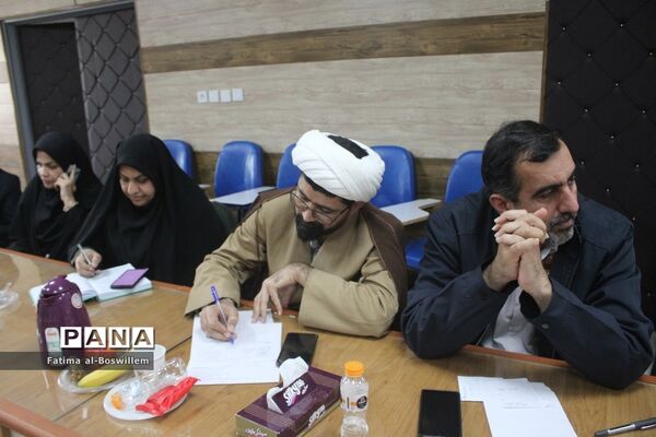 نشست هم اندیشی فعالیت های پرورشی و فرهنگی آموزش و پرورش استان بوشهر