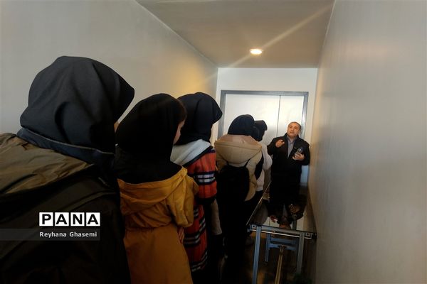 اردوی راهیان پیشرفت دانش‌آموزان دبیرستان فرزانگان استعداد درخشان ملارد به پارک علم و فناوری پردیس