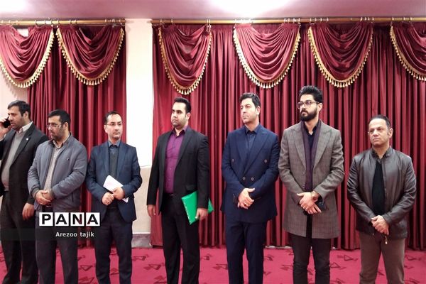 نشست دانش افزایی مدیران، معاونین و مربیان پرورشیِ مدارس ورامین