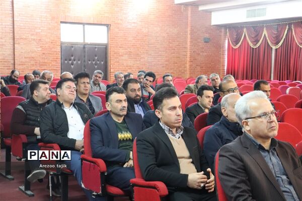 نشست دانش افزایی مدیران، معاونین و مربیان پرورشیِ مدارس ورامین