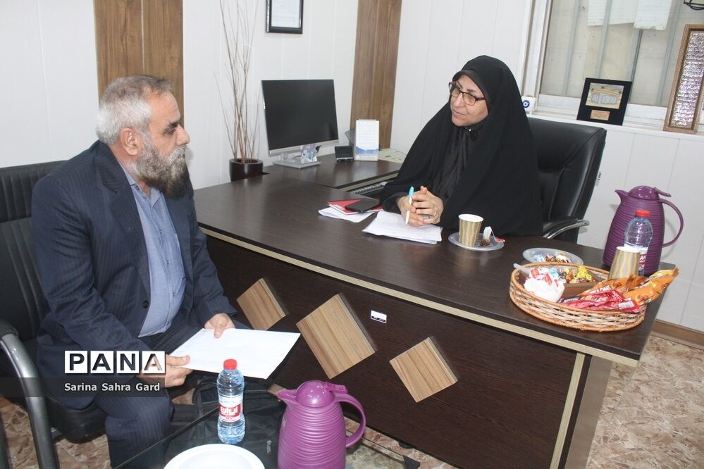 میز خدمت امور شاهد و ایثارگران در بوشهر