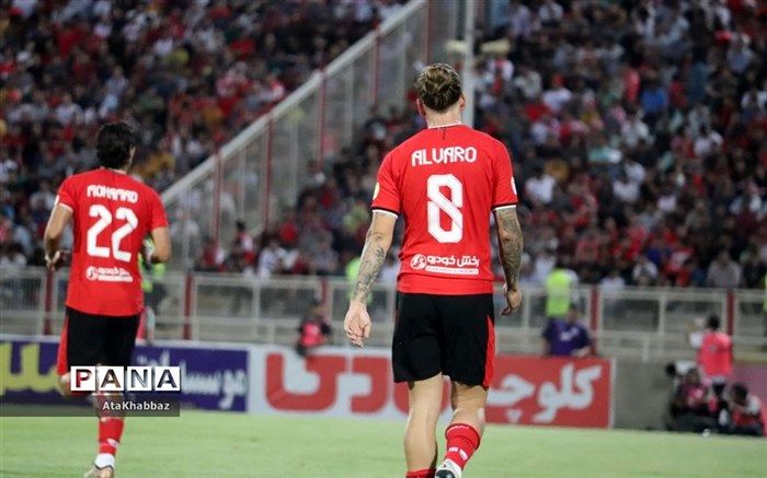 عمری در اختیار کمیته انضباطی باشگاه پرسپولیس قرار گرفت