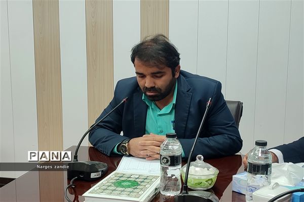 جلسه رؤسای شوراهای دانش‌آموزی در شهرستان ملارد