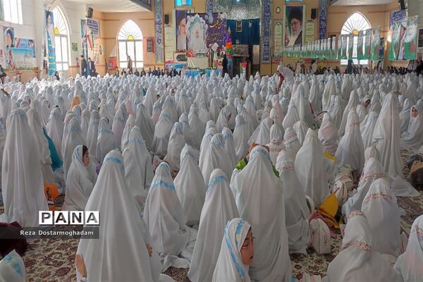 آیین جشن فرشته‌ها در مصلی امام خامنه‌ای(مدظله العالی) شهرستان شیروان