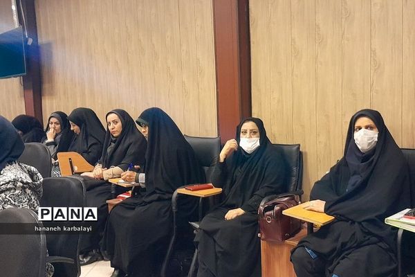 کارگاه آموزشی کمک‌های اولیه ویژه مدیران مدارس دولتی ناحیه ۲ بهارستان