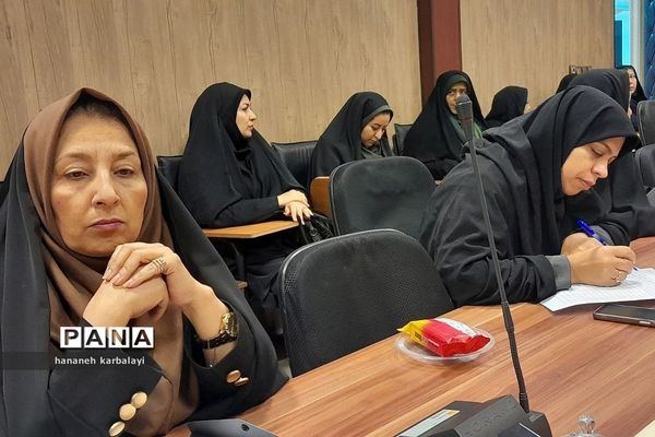 کارگاه آموزشی کمک‌های اولیه ویژه مدیران مدارس دولتی ناحیه ۲ بهارستان