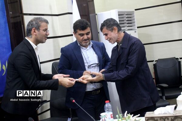 تجلیل از گزینش‌گران آموزش و پرورش شهرستان‌ها و مناطق استان بوشهر