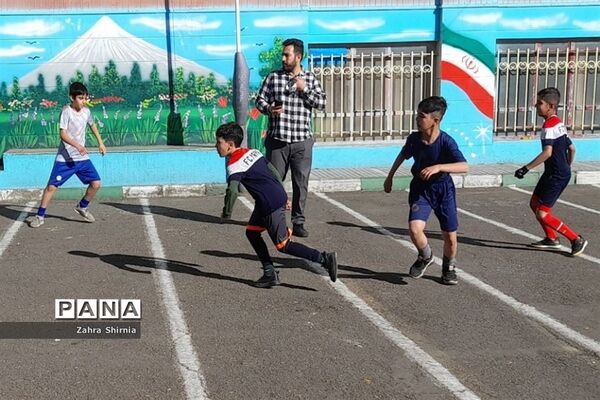 برگزاری مسابقات فوتبال با عنوان جام شهید سلیمانی در دبستان شهیدبهشتی یک