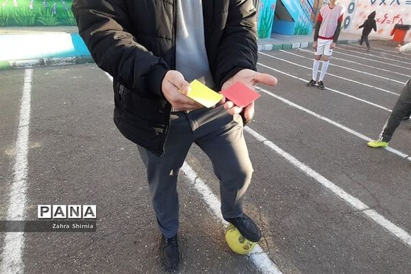برگزاری مسابقات فوتبال با عنوان جام شهید سلیمانی در دبستان شهیدبهشتی یک