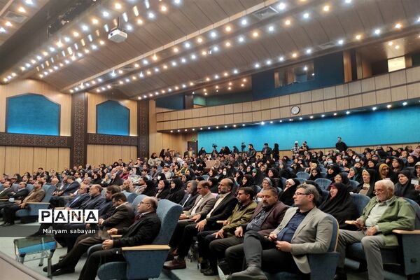 آیین اختتامیه دومین نمایشگاه هنرهای تجسمی ایثار در شیراز