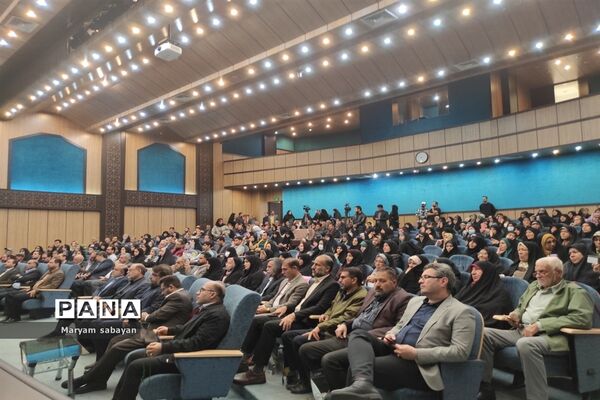 آیین اختتامیه دومین نمایشگاه هنرهای تجسمی ایثار در شیراز