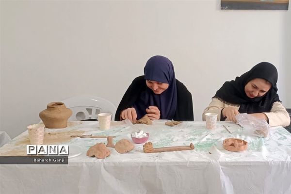 برگزاری سومین کارگاه توانمندی‌سازی هنرهای دستی رشته سفالگری در نیشابور
