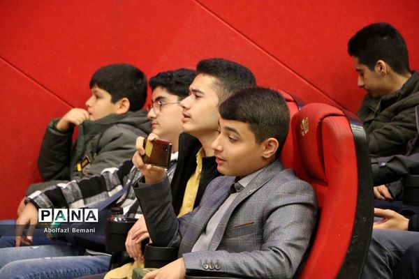 اختتامیه نخستین دوره «کد کمپ» در قم-1