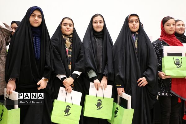 اختتامیه نخستین دوره «کد کمپ» درقم- 2