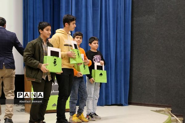 اختتامیه نخستین دوره «کد کمپ» درقم- 2