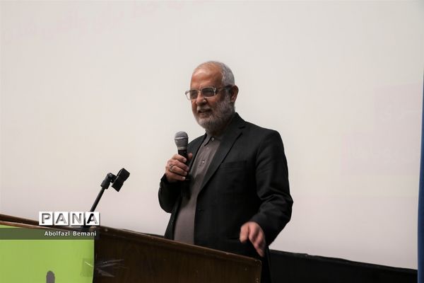 اختتامیه نخستین دوره «کد کمپ» درقم- 2