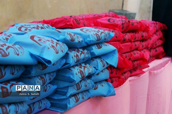 جشن تکلیف 1200 دانش‌آموز مدارس دخترانه غیردولتی در حرم حضرت معصومه(س)