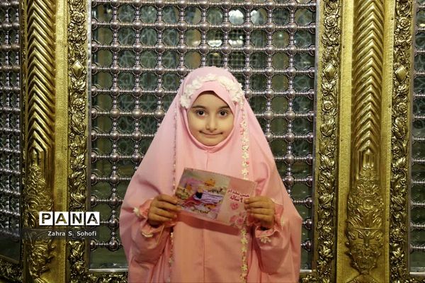جشن تکلیف 1200 دانش‌آموز مدارس دخترانه غیردولتی در حرم حضرت معصومه(س)
