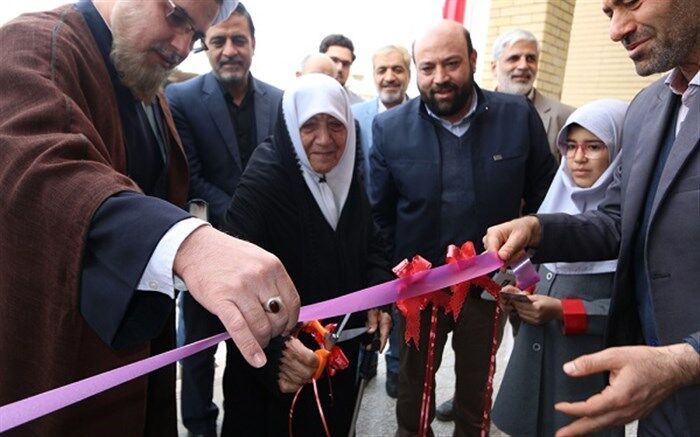 طرح توسعه 3 کلاسه دبستان برکت محمود‌آباد قم افتتاح شد