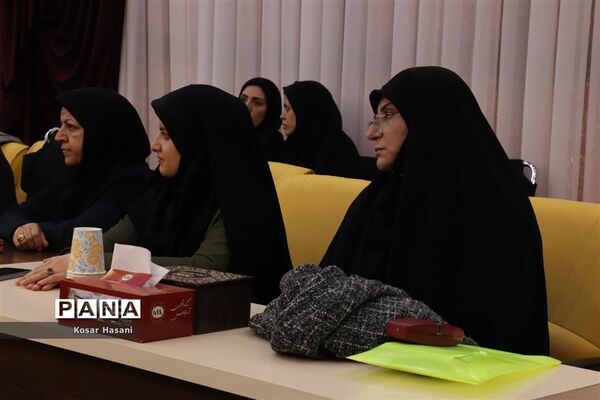 کارگاه تربیت مدرسی و رابط مشاوره دانش‌آموزی آذربایجان شرقی