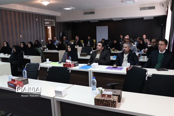 کارگاه تربیت مدرسی و رابط مشاوره دانش‌آموزی آذربایجان شرقی
