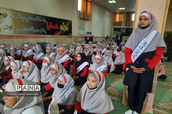 برگزاری کانون یاریگران زندگی در آموزشگاه قائم شهرستان پیشوا