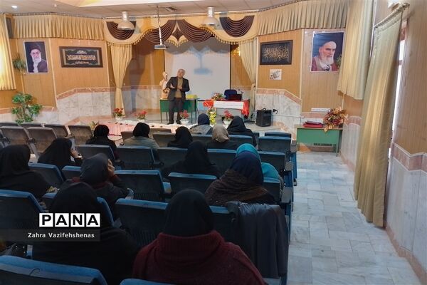کارگاه ضمن خدمت، مقابله با بحران و مدیریت مراقبان سلامت و رابطان بهداشت شهرستان شیروان