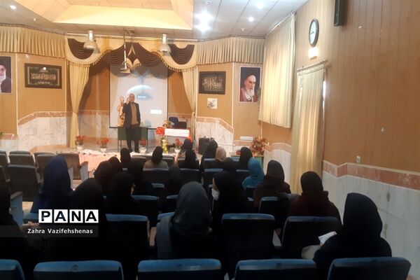 کارگاه ضمن خدمت، مقابله با بحران و مدیریت مراقبان سلامت و رابطان بهداشت شهرستان شیروان