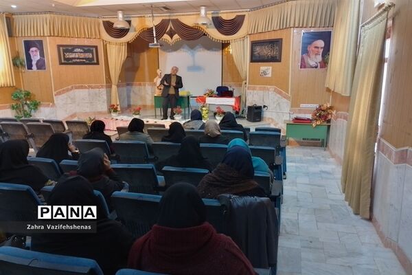 کارگاه ضمن خدمت، مقابله با بحران و مدیریت مراقبان سلامت و رابطان بهداشت شهرستان شیروان
