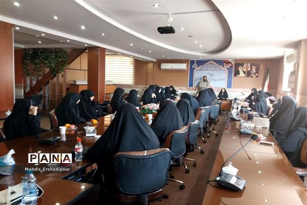 برگزاری جلسه توجیهی مسئولان فرهنگی پیشگام بسیج رباط کریم