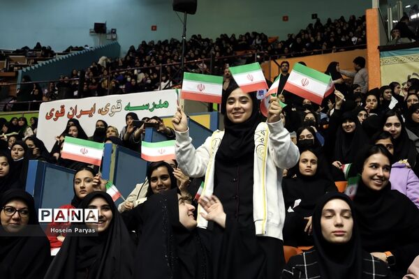 جشن تکلیف سیاسی دانش‌آموزان رأی اولی‌‌