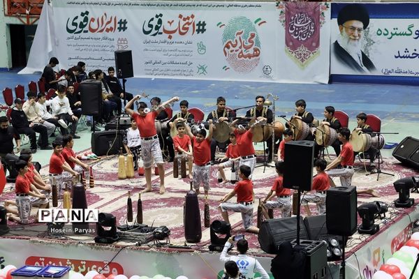 جشن تکلیف سیاسی دانش‌آموزان رأی اولی‌‌